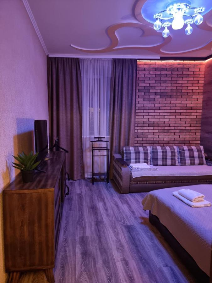 Petropavlivska Apartment Тиха Вуличка В Центрі Старого Міста Kamieniec Podolski Zewnętrze zdjęcie