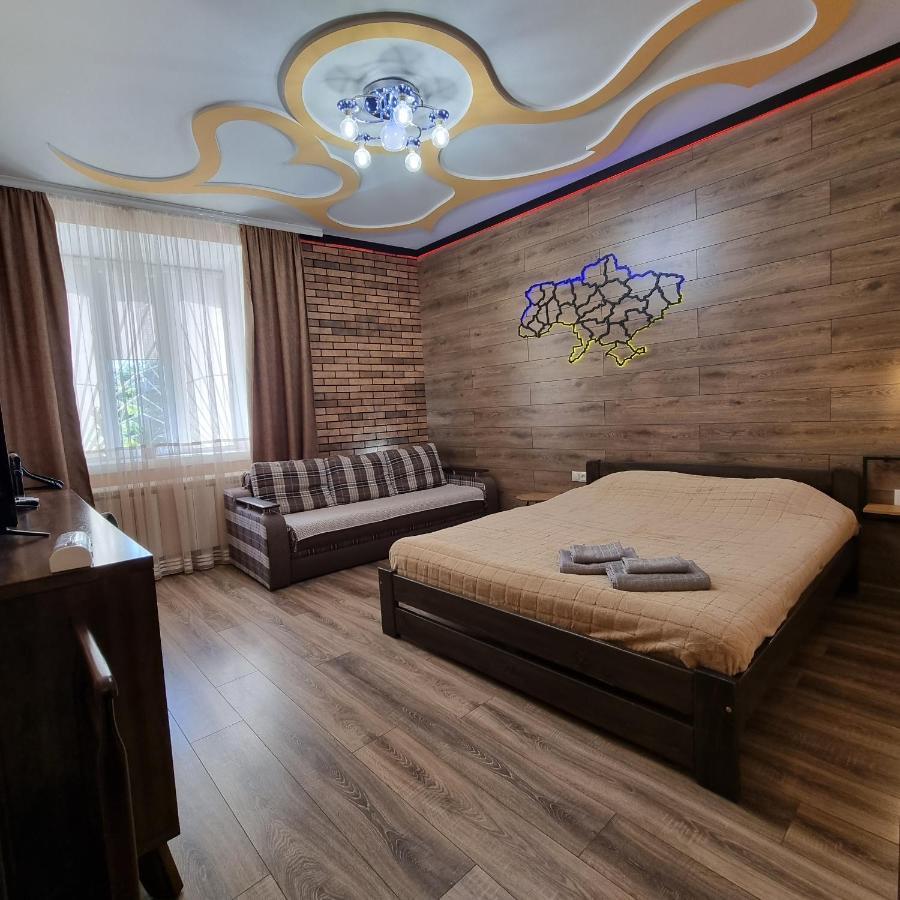 Petropavlivska Apartment Тиха Вуличка В Центрі Старого Міста Kamieniec Podolski Zewnętrze zdjęcie
