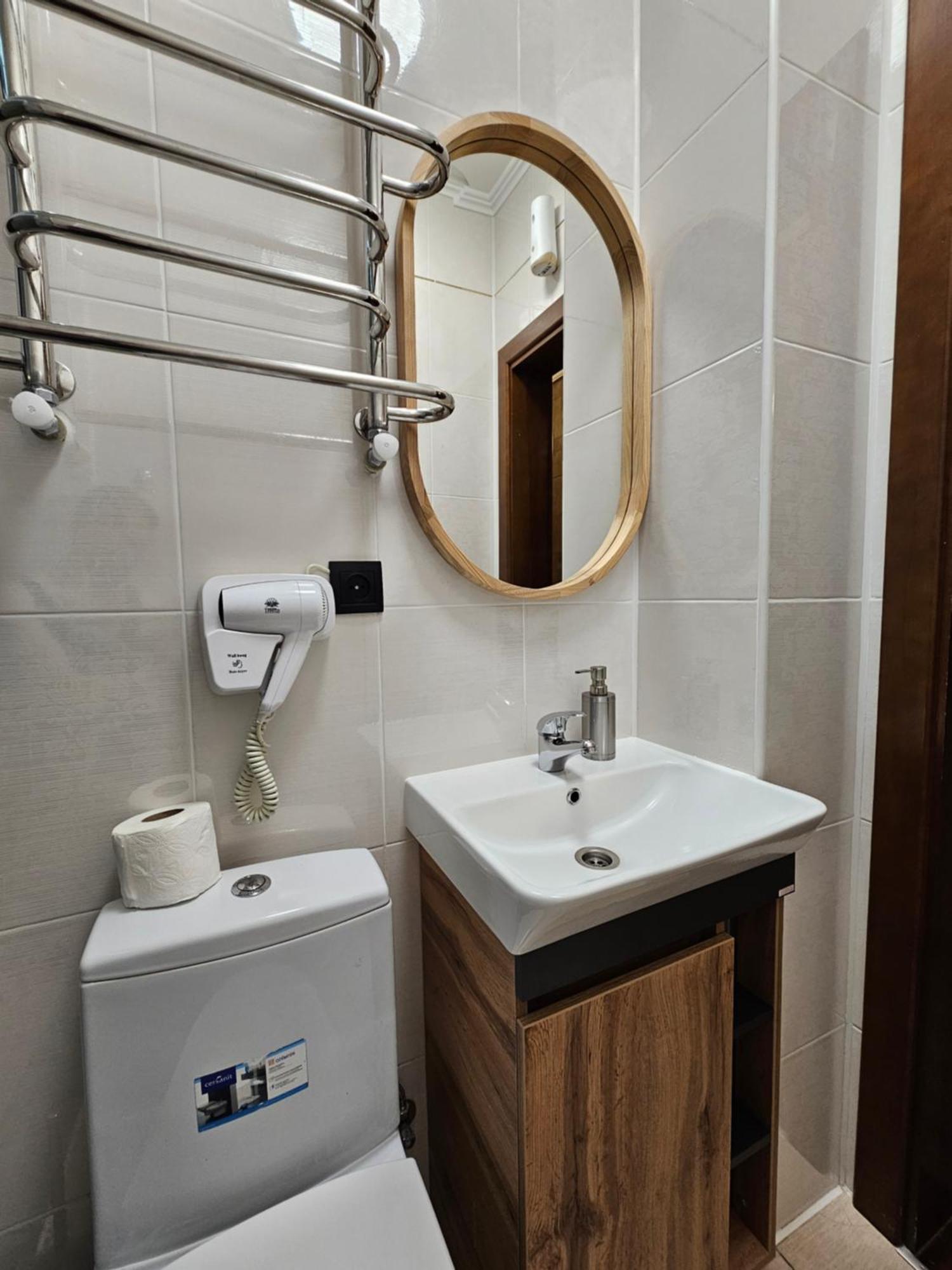 Petropavlivska Apartment Тиха Вуличка В Центрі Старого Міста Kamieniec Podolski Zewnętrze zdjęcie